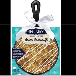 Cinnabon bakery inspired skillet cookie kit